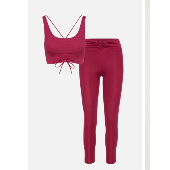 $166 Something Navy X Bandier Set: Ruched Legging and Ruched Bra in Jam Small - Picture 1 of 13